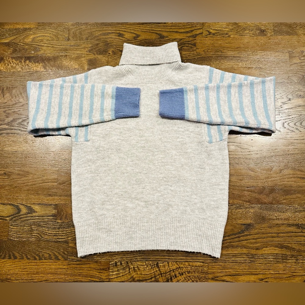 Hem & Thread Gray Turtleneck Sweater Size M Colorblock Ribbed Periwinkle Preppy